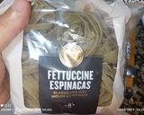 Foto del paso 4 de la receta: Fetuccini de espinacas con txangurro en salsa de tomate y txangurro con encurtidos