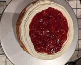 A picture of step 3 of Strawberry Cake.