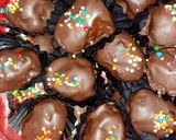 Foto langkah ke 4 dari resep Kurma coklat isi keju.