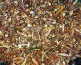 Foto langkah ke 3 dari resep Ikan Asin Balado.