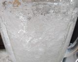 Foto del paso 1 de la receta: Pisco sour con azúcar flor 🍋