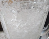 Foto del paso 1 de la receta: Pisco sour con azúcar flor 🍋