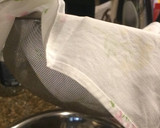 Foto del paso 2 de la receta: Quesillo con leche agria (muy fácil)