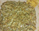 A picture of step 1 of LeViés Baby Marrow and Pepper Steak Strips.