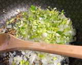 Foto del paso 1 de la receta: Risotto de pollo y champignons 🍗 🍄