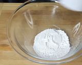 A picture of step 1 of Bombay Karachi Halwa.