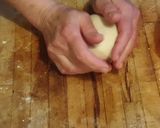 Foto del passaggio 2 della ricetta Gnocchetti sardi con farina di farro. Malloreddus