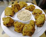 Whole Green Moong,Yellow Moong Daal and Spring Onion Pakoras recipe step 5 photo