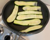 Foto del paso 3 de la receta: Envueltos de zapallito italiano (calabacín)