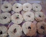 A picture of step 4 of Chicken doughnuts.