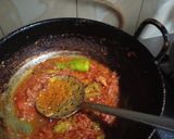 A picture of step 2 of Chicken karahi.
