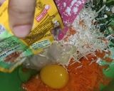 Foto langkah ke 2 dari resep Sawi Gulung Isi Ayam.