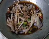 Foto langkah ke 3 dari resep Ceker Cumi Saus Asam Manis Samyang.