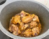 Hình bước làm 2 của món Gà kho gừng