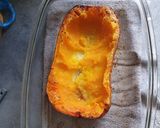 Une image de l'étape 4 de Butternut farcie aux quinoa et poireau.