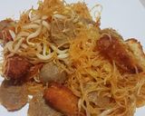 Foto langkah ke 5 dari resep Bihun goreng.
