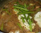 A picture of step 2 of Sindhi kadi.
