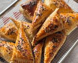 Foto langkah ke 8 dari resep Tuna Puff Pastry.