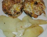 Foto del paso 4 de la receta Champiñones rellenos de pechuga de pollo picante con patatas al horno
