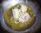 Foto langkah ke 5 dari resep Sosis Gulung Mie.
