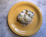 Foto del paso 6 de la receta: Blanca y radiante va la...(Merluza con salsa blanca gratinada)