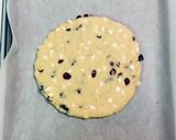 A picture of step 6 of SCONES with red berries & white chocolate chips!! 🍓🥛.