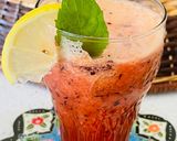 Gambar langkah 3 resipi Full Berries and green apple Splash Juice.
