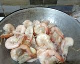 Foto langkah ke 2 dari resep Tips Mengolah Udang Siap Masak.