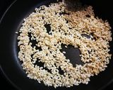 Foto del paso 13 de la receta: Sopa de pelotillas al aroma de lovage de Rumania