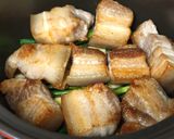 รูปขั้นตอนการทำที่ 4 ของ หมูสามชั้นตุ๋น สูตรซีอิ๊วจีน