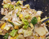 Foto del paso 3 de la receta: Ensalada de bonito con mango, atún y sésamo