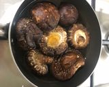 Foto langkah ke 1 dari resep Ayam kukus jamur.