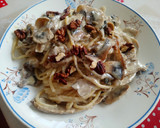 Foto del paso 5 de la receta: Espaguetis con crema de setas y ajo negro