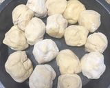 A picture of step 6 of Pull Apart Cheesy Bread.