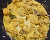 Une image de l'étape 6 de Poulet curry crémeux.