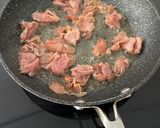 Foto del paso 3 de la receta: Acelgas empiñonadas con huevos estrellados