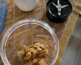 A picture of step 1 of Sapodilla peanut butter smoothie.