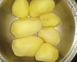 A picture of step 1 of Basket chaat.