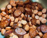 Virslis - kolbászos tarhonya recept fázis 2 fotója