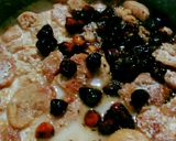 A picture of step 3 of Dahi phulki.
