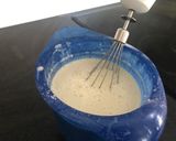 A picture of step 3 of Banana flavoured pancakes.