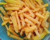 รูปขั้นตอนการทำที่ 2 ของ เฟรนช์ฟรายผัดซอส🍟