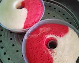 Foto langkah ke 4 dari resep Bolu Kukus Merah Putih.