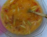 Foto langkah ke 3 dari resep Telor Dadar Maizena.