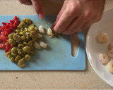 Foto del paso 4 de la receta: Ensaladilla con gambas