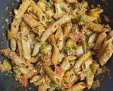 A picture of step 8 of Creamy tomato pasta.