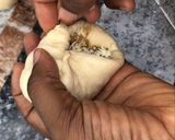 A picture of step 5 of Chicken stuffed buns.