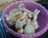 Foto langkah ke 1 dari resep Sup bakso ayam udang.