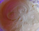 Mézes, piskótás meggyes szelet recept fázis 3 fotója