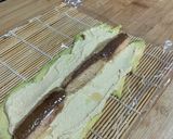 Foto del paso 3 de la receta Rollito de aguacate, hummus y caballa en aceite